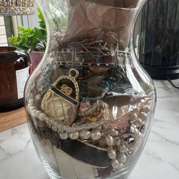 Large Mystery Jewelry Jar - Picture 3 of 4